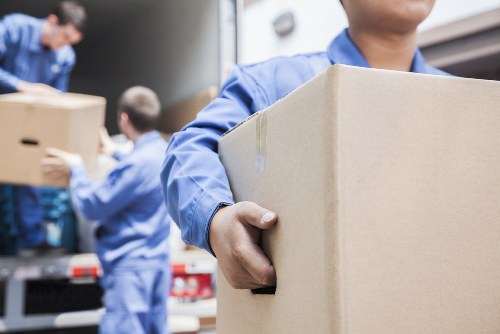 Removals van for local home moves in Edenpark