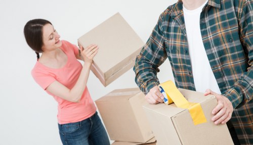 Removal company planning a home move in Edenpark