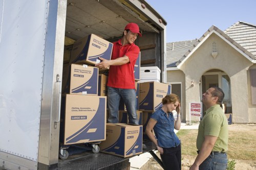 Flexible van transport service in Edenpark for furniture delivery