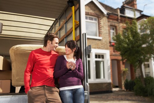 Movers navigating a narrow Edenpark access point